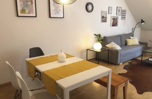 Ferencvaros Apartment | Cozy studio in beautiful Budapest with WiFi, AC