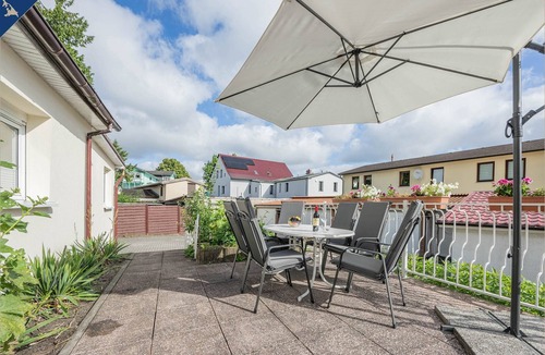 Ahlbeck Apartment | Cozy vacation apartment in Ahlbeck with terrace, 500 m to the beach