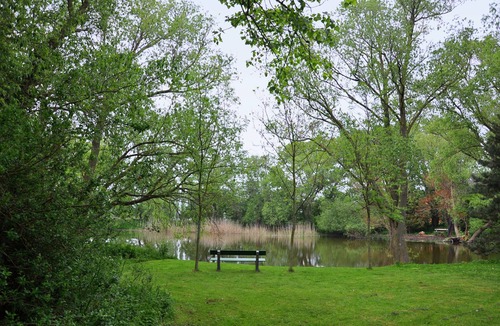 Albertsdorf Apartment | Cozy vacation apartment on the farm near the beach for up to four people.