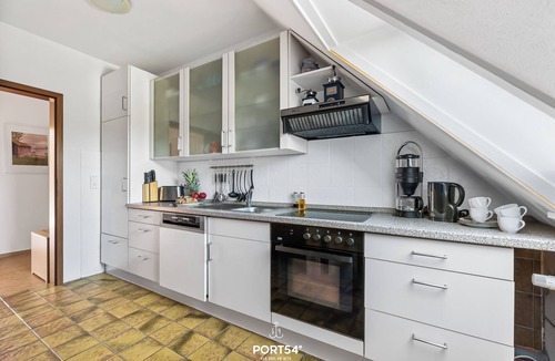 Stinteck Apartment | Cozy vacation apartment on the North Sea with indoor swimming pool and balcony