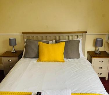 Brackley Hotel | Crown Hotel Brackley