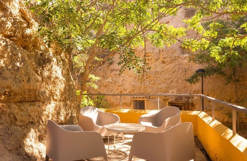 Valtierra Cottage | Cuevas Rurales Bardeneras (ALONDRA) terrace, for 4 - 5 people