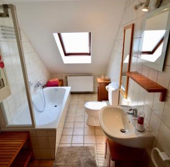 Bothfeld Apartment | Dachgeschosswohnung