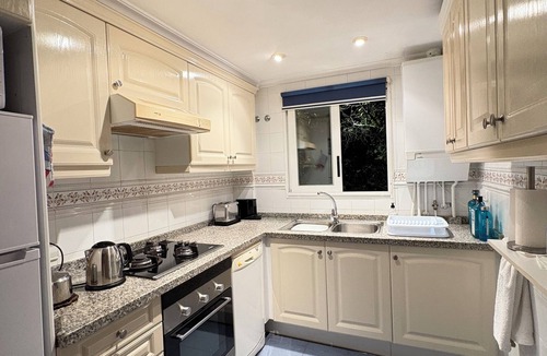 Aduanas Apartment | Delightful 2 bed Apartment in Javea Port. Air con, Wifi, Pool and Secure Garage.