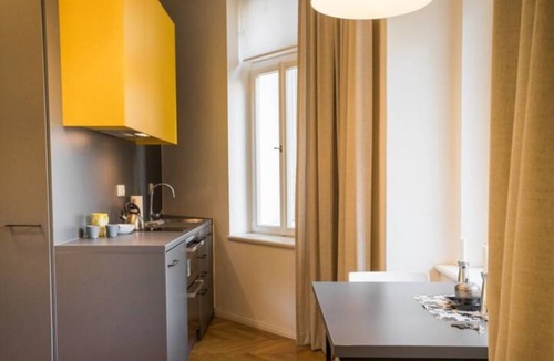 Andel Apartment | ⚡️ 𝓓𝓮𝓼𝓲𝓰𝓷 𝓐𝓷𝓭𝓮𝓵, WalkScore 99%, Balcony for smokers