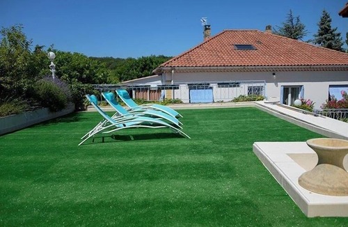 Saint-Paulet-de-Caisson Villa | Detached villa with forest views, 6km from St Martin d'Ardeche.