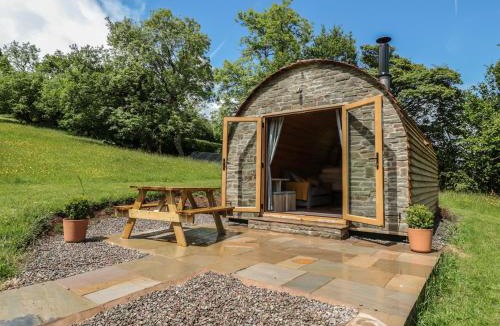 Craswall House | Dingle Den