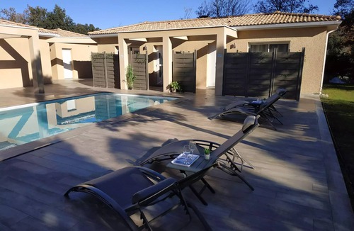 Saint-Martin-de-Londres Apartment | DOMAINE CHANTE-CEVENNES