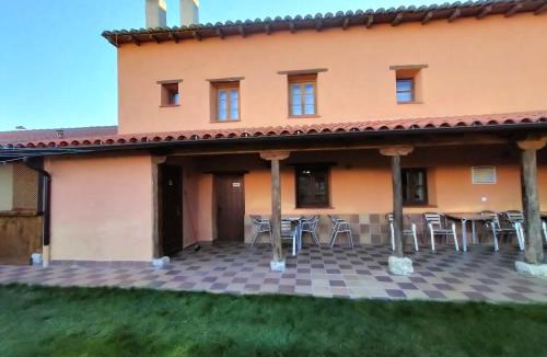 Villalcazar de Sirga House | Don Camino Low Cost