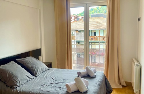 Astigarraga Apartment | Duplex at Capricho at 5 min center SS with Wifi and free private Parking
