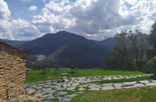 Carballeda de Valdeorras Hostel | Eco dos Teixos