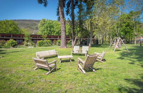 Saint-Affrique Apartment | Ecolodge* 2-person gîte in the heart of a 3-hectare park