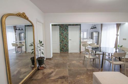 Rus House | El Prado, 2