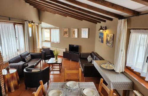 Hoyos del Espino House | El Torreón I