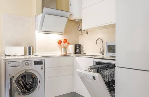 San Julian Apartment | Elegant and modern in the most authentic Seville
