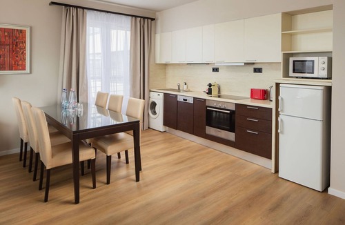 Corvin negyed Hotel | Escala Hotel & Suites