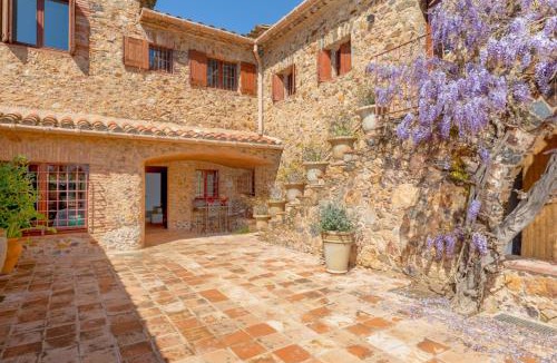 Vall-Llobrega Villa | Exquisite farmhouse in the Empordà Costa Brava