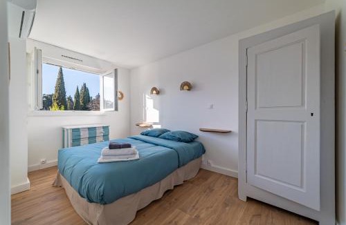 Cadereau Apartment | Fables du Jardin de la Fontaine