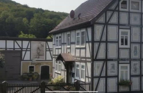 Asbach-Sickenberg House | Fachwerkhäuschen mit Charme und Charakter