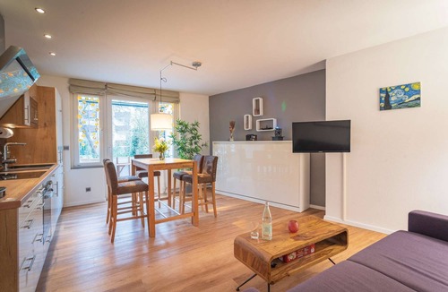Sudstadt-Bult Apartment | FAIR AND HOLIDAY APARTMENT WITH A PERFECT LOCATION IN HANNOVERS CITY NEAR TO MASCHSEE!