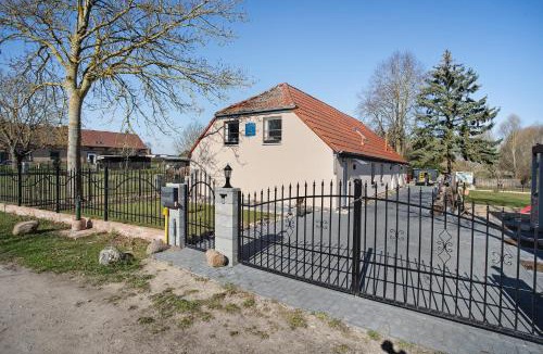 Schmatzin Apartment | Familienfreundliche Alpakafarm