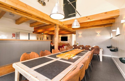 Schagen House | Fantastic group accommodation for 10 people!