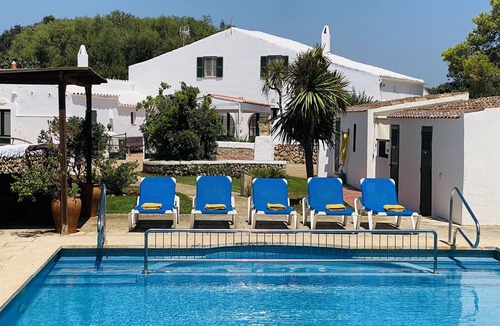 Alayor Villa | Farmhouse with pool and padel court, free WiFi