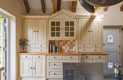 West Malling Cottage | Farriers Cottage - a holiday let that sleeps 6 guests in 3 bedrooms
