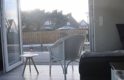 Juist Apartment | Feel-good vacation with south-facing balcony and terrace!