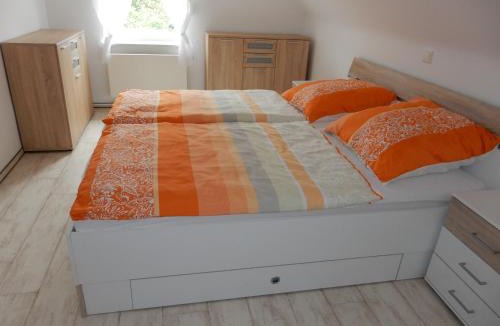 Kemberg Apartment | Ferienwohnung Gänseblümchen