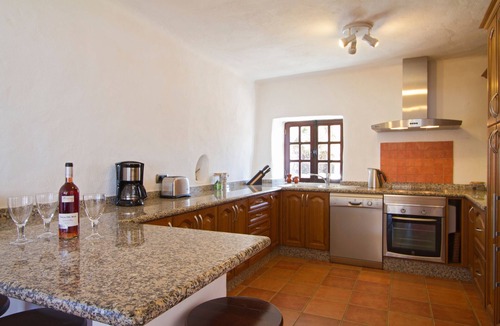 Macher Villa | Finca with Private Pool and Striking Views of Hills and Sea