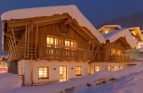 Zauchensee Ski Chalet | First Peak Luxury Chalet w. Sauna