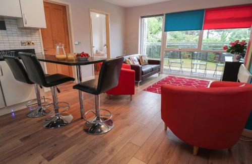 Sandbanks Apartment | Flat 5 Fairwinds