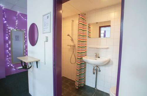 Burgwallen Nieuwe Zijde Hostel | Flying Pig Downtown