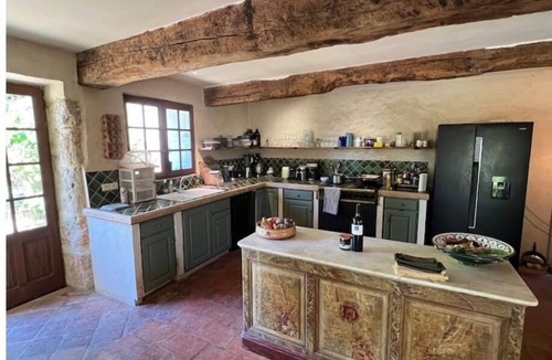Gramont House | Former Templar commandery, absolute peace and quiet 5*.