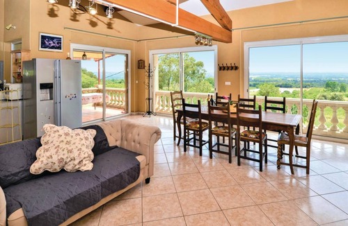 Montaren-et-Saint-Mediers House | 185 m² House ∙ 5 bedrooms ∙ 12 guests