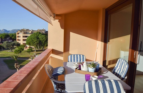 Pals Apartment | Frontline apartment with garden and pool. Parking . Capacity 4 Persons. WIFI