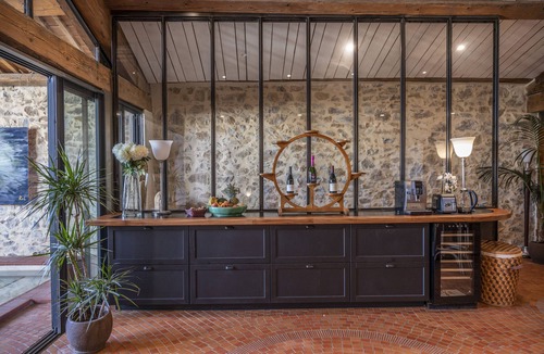 Le Somail Apartment | Fully furnished 4 bedroom/4 bath weekly vacation rental with pool and terraces.