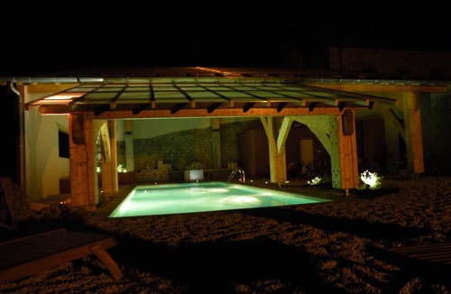 Verrieres House | Garden in Oak Duplex 130 m2 4-8 pers. heated pool. Wireless