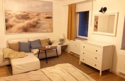 Kiel Apartment | Gemütliche sanierte 1 Zimmer Wohnung mit privatem Parkplatz im Zentrum