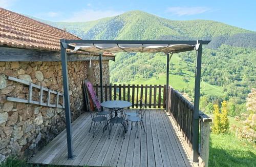 Riverenert Ski Chalet | Gite du pic vert