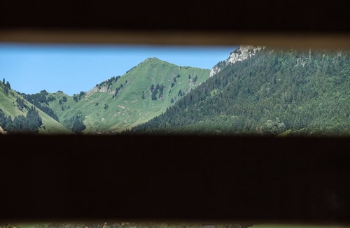 Entremont Apartment | Gite for 2 to 4 p. surrounded by greenery and moun