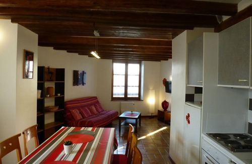 Montoulieu Apartment | Gite on 2 levels, in authentic village, in Cathar country near Montségur.