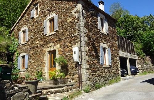 Saint-Melany House | Gite with jacuzzi in a small village in the Cévennes ardéchoises region