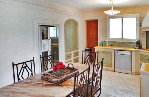 Mouries House | Gorgeous home in Mouries
