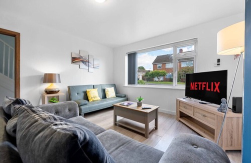 Binley House | Great Location for Contractors
