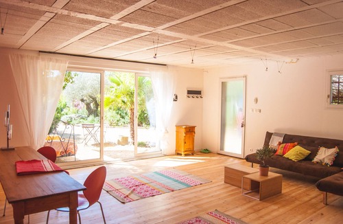 Nord Apartment | Green setting with pool access in the heart of Aix en Provence