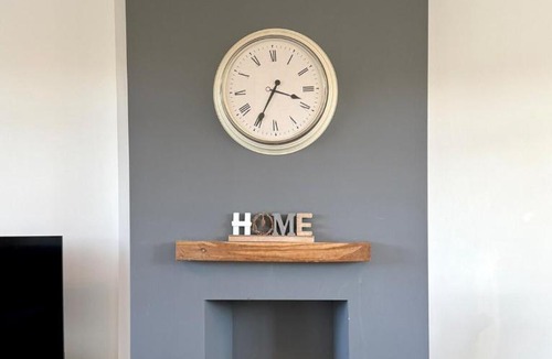 Cribbs Causeway Apartment | Grey haven - Central & 5 min from Southmead Hospital