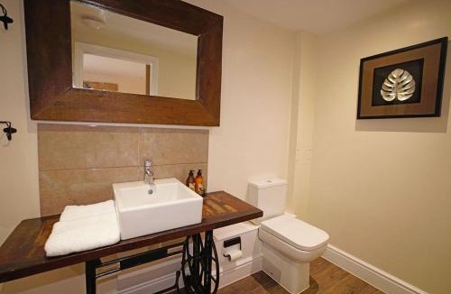 Hever Bed & Breakfast | Greyhound Hever