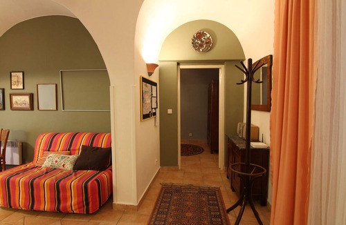 Hradcany Apartment | Ground floor Mala Strana apartment near Charles Bridge